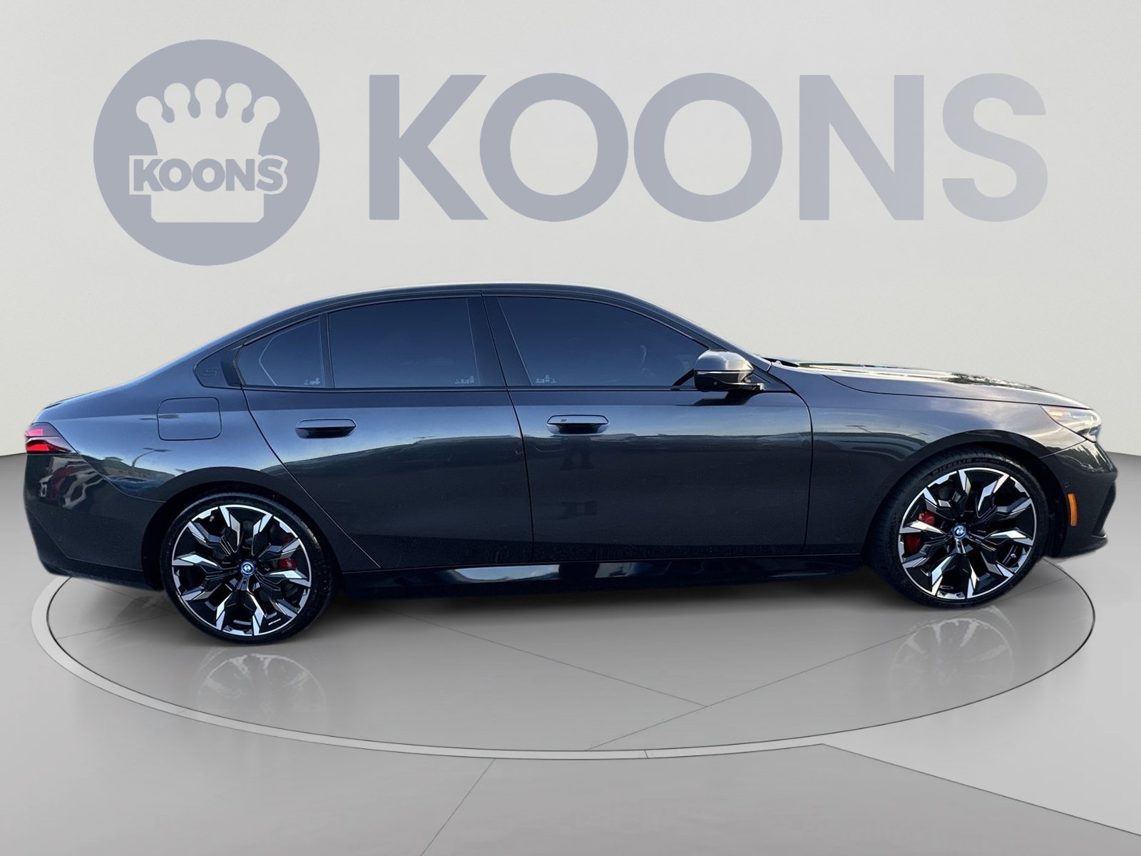 Used 2025 BMW 550e xDrive w/ Executive Package AWD/4WD image 12