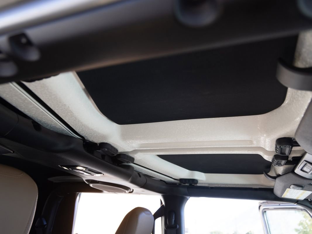 Used 2020 Jeep Gladiator Rubicon w/ Uconnect 4C Nav & Sound Group image 30