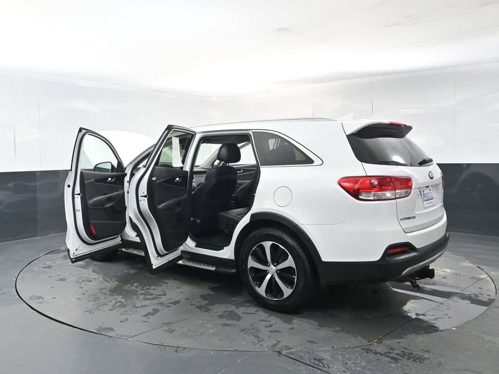 Used 2016 Kia Sorento EX image 32