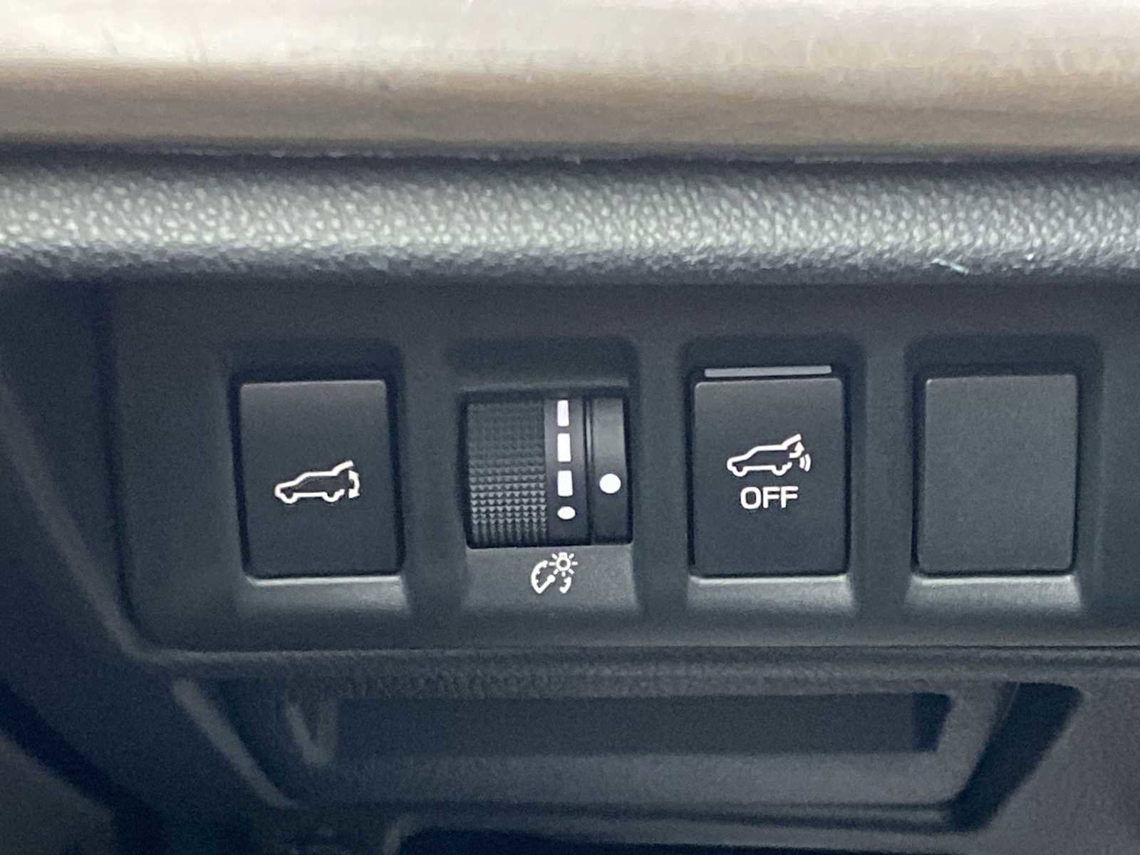 Used 2022 Subaru Outback Limited image 2