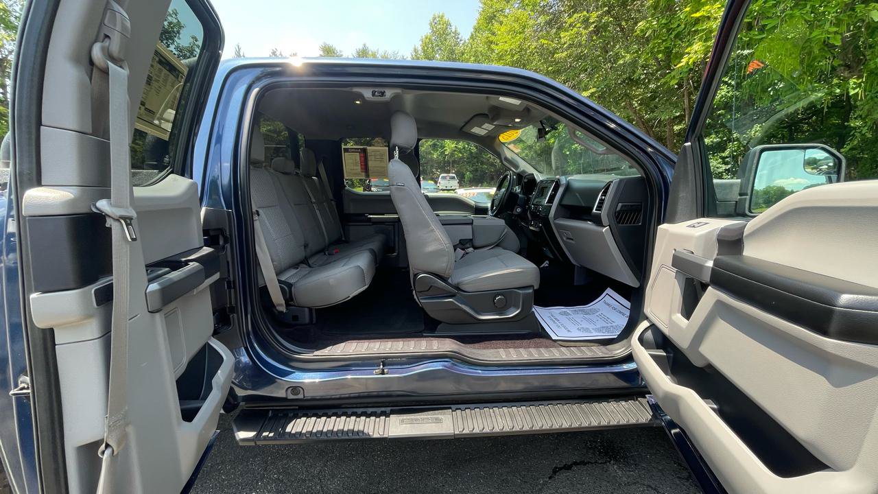 Used 2015 Ford F150 XLT w/ Equipment Group 301A Mid AWD/4WD image 26