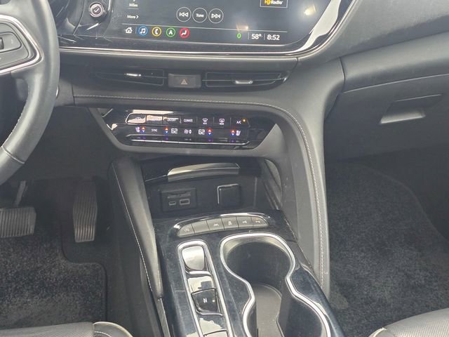 Used 2022 Buick Envision Avenir w/ Technology Package II image 17