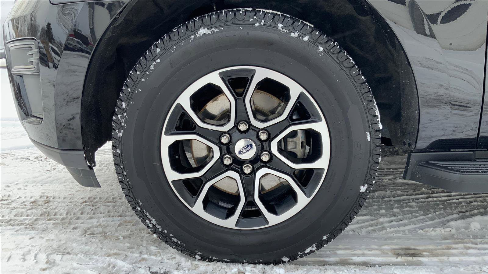 Used 2024 Ford Expedition XLT AWD/4WD image 25