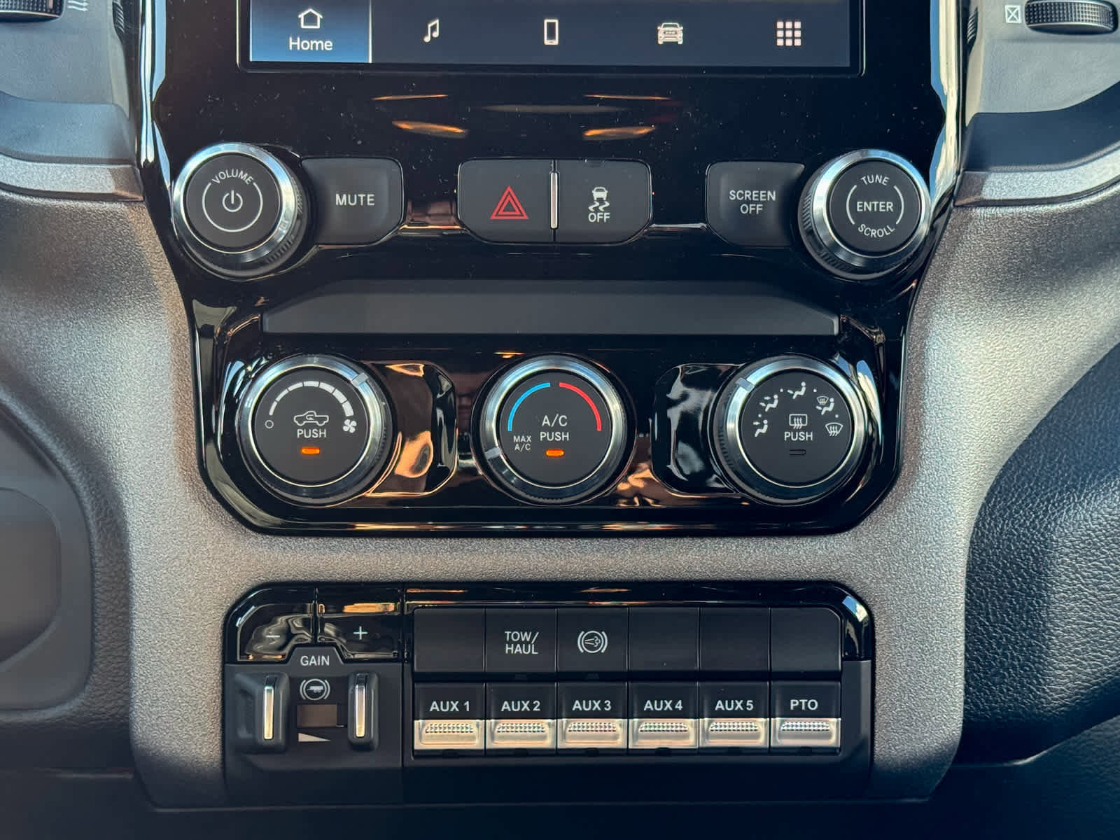 New 2026 RAM 3500 Tradesman image 17