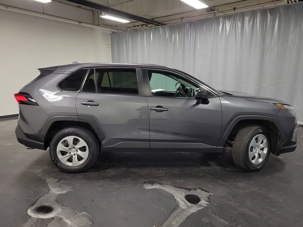 Used 2024 Toyota RAV4 LE image 9