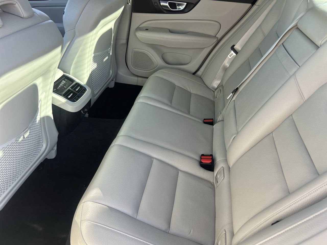 Used 2020 Volvo S60 T6 Inscription AWD/4WD image 14