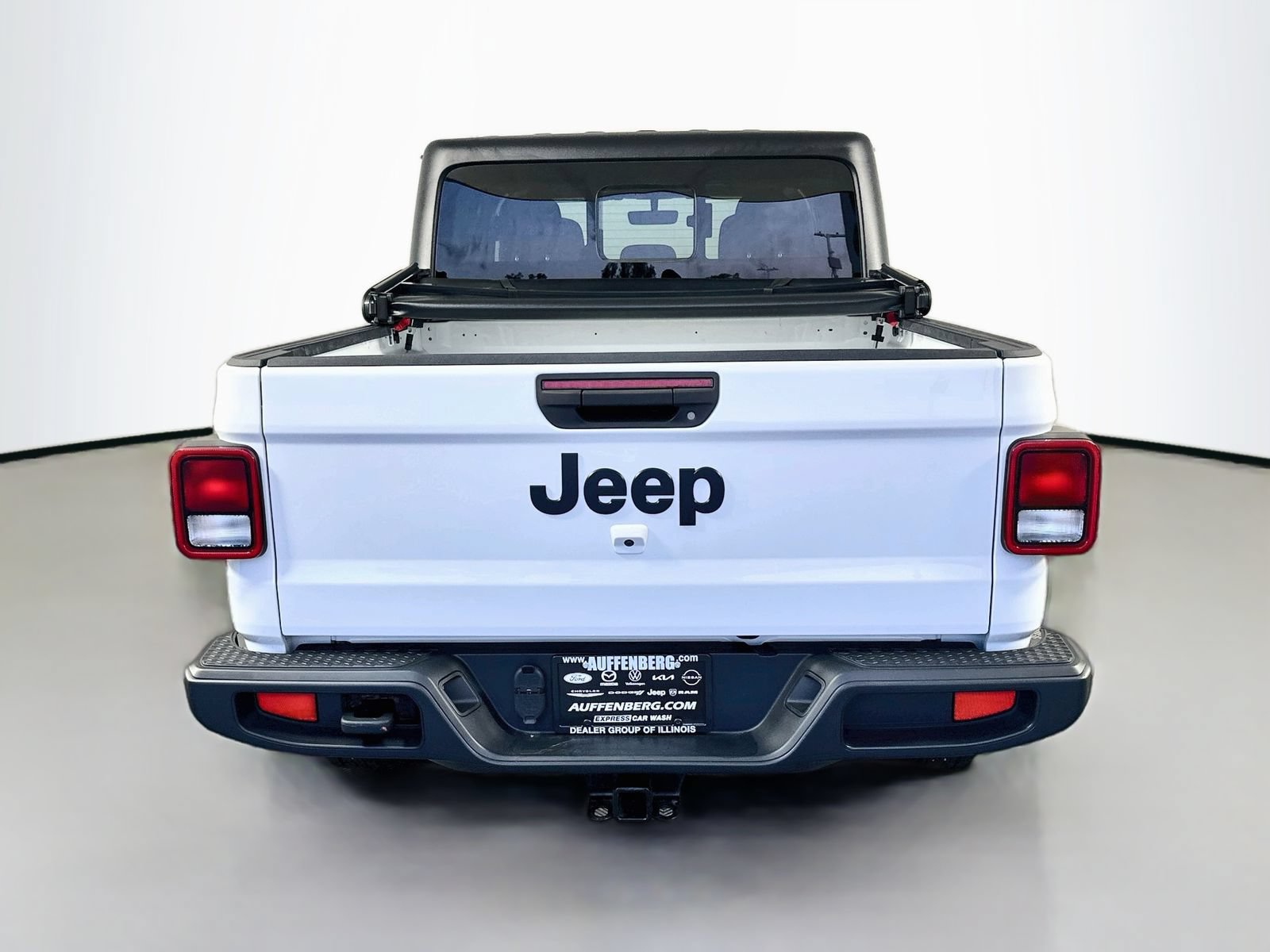 Used 2022 Jeep Gladiator Sport AWD/4WD image 6