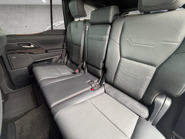 Used 2024 Lexus GX 550 w/ Accessory Package (Z1) image 22