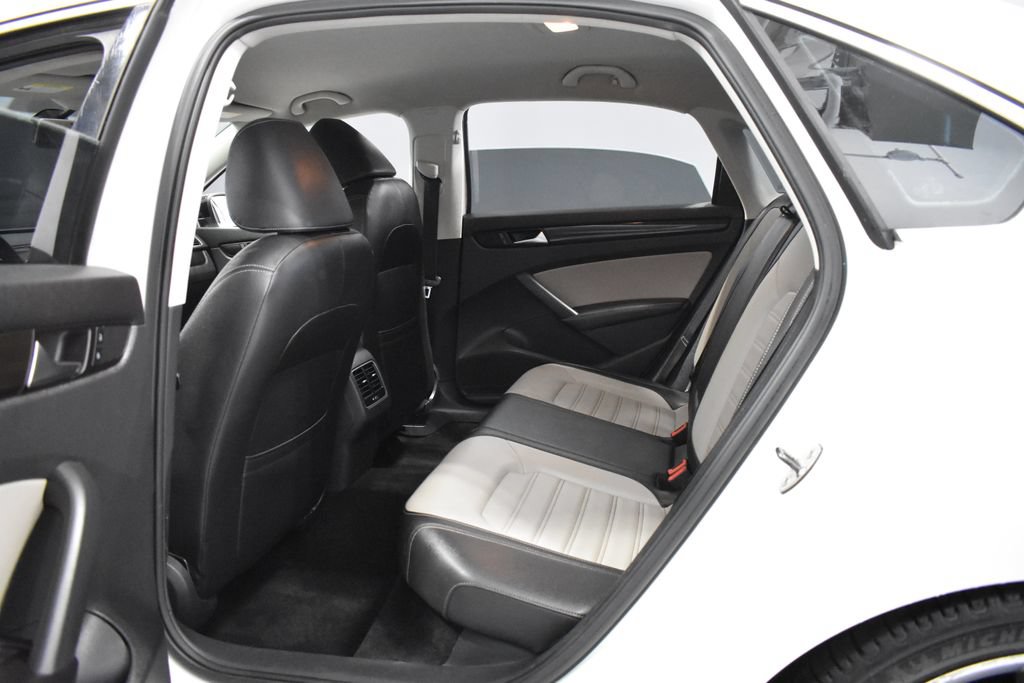 Used 2015 Volkswagen Passat 1.8T Sport FWD image 26