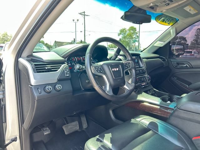 Used 2018 GMC Yukon SLT w/ Open Road Package AWD/4WD image 35