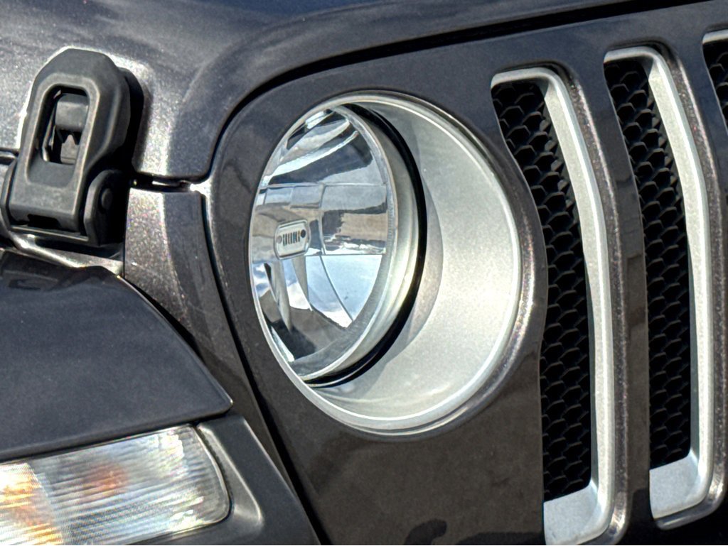 Used 2021 Jeep Wrangler Unlimited Sahara image 5