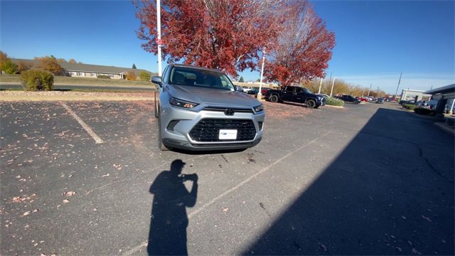 New 2026 Toyota Grand Highlander XLE image 2