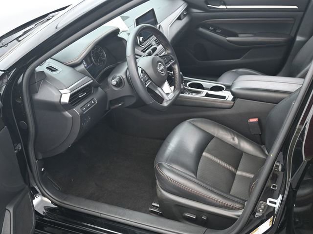 Used 2023 Nissan Altima 2.5 SR FWD image 15