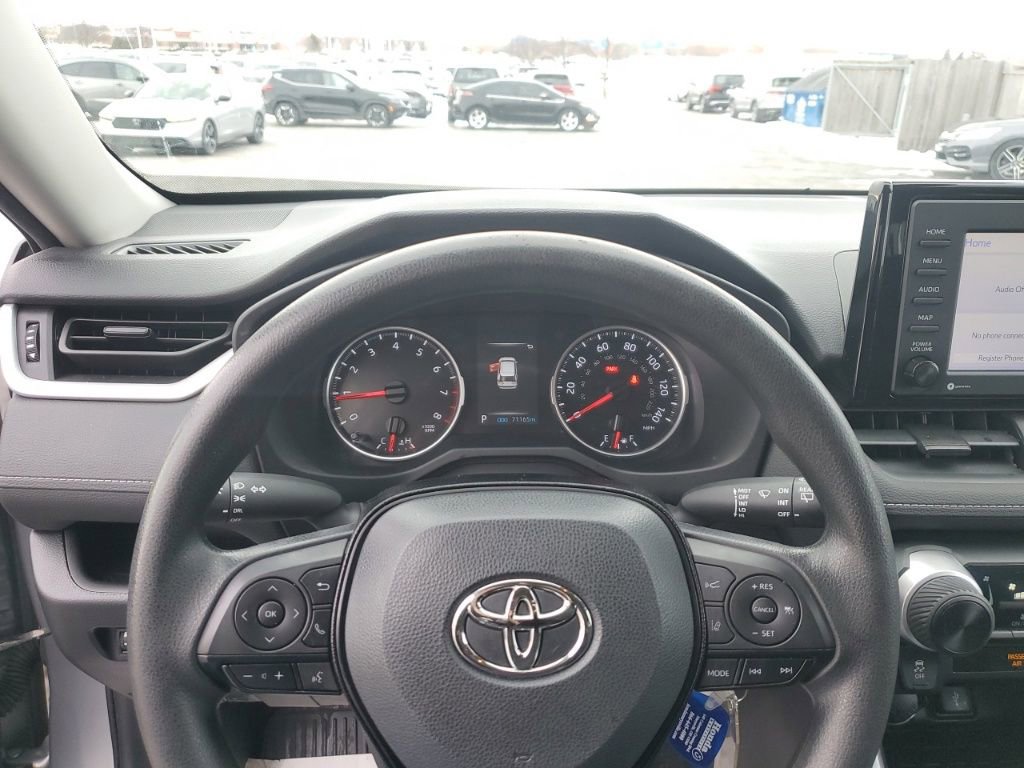 Used 2021 Toyota RAV4 LE image 13