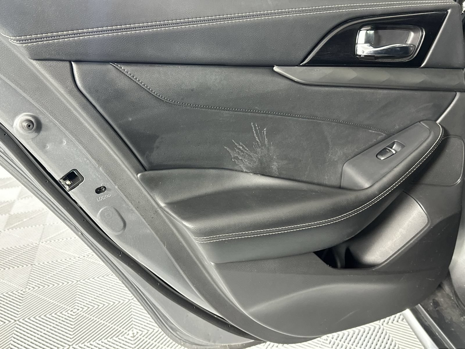 Used 2020 Nissan Maxima 3.5 SL w/ Floor Mat Group FWD image 30