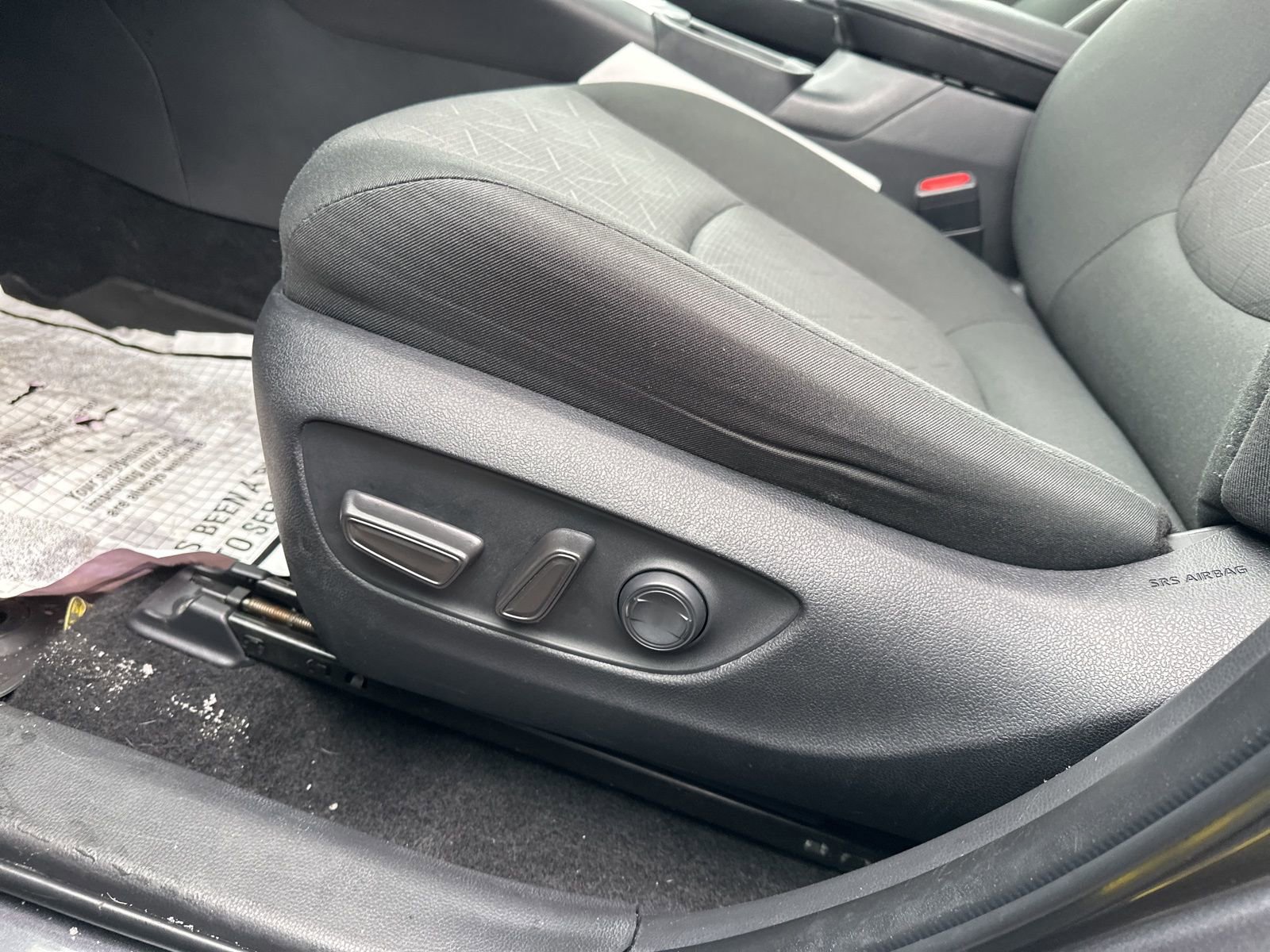 Used 2024 Toyota RAV4 XLE w/ Convenience Package AWD/4WD image 9