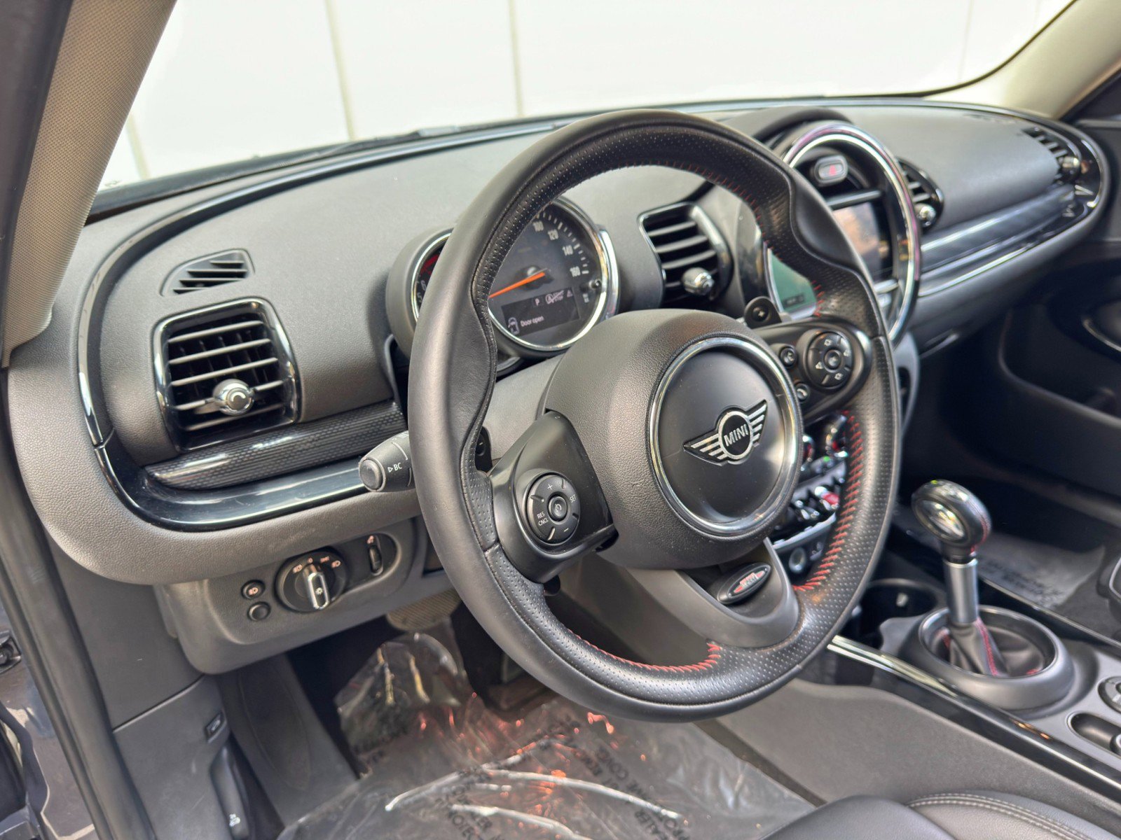 Used 2019 MINI Cooper Clubman S image 13
