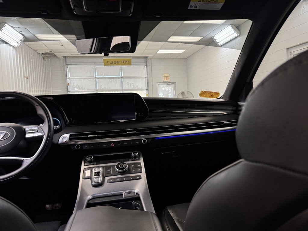 Used 2023 Hyundai Palisade Calligraphy image 24
