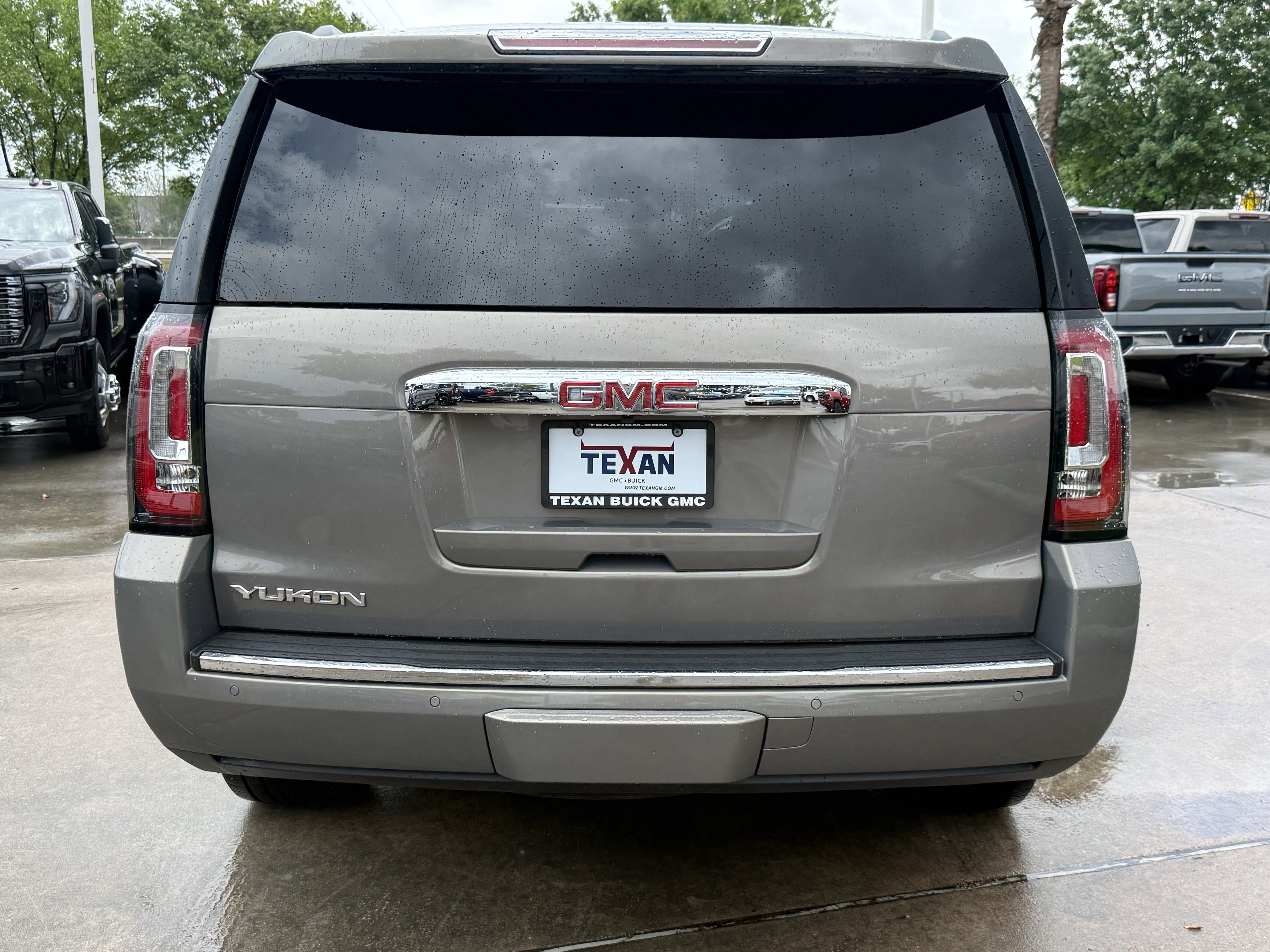 Used 2019 GMC Yukon Denali w/ Denali Ultimate Package image 7