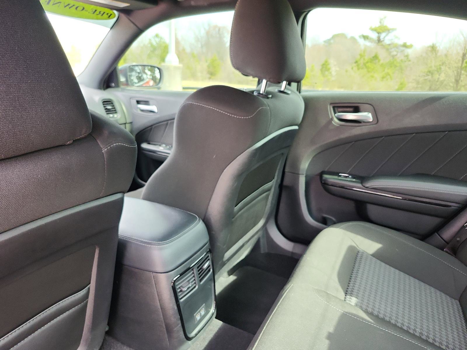 Used 2023 Dodge Charger R/T w/ Blacktop Package image 11