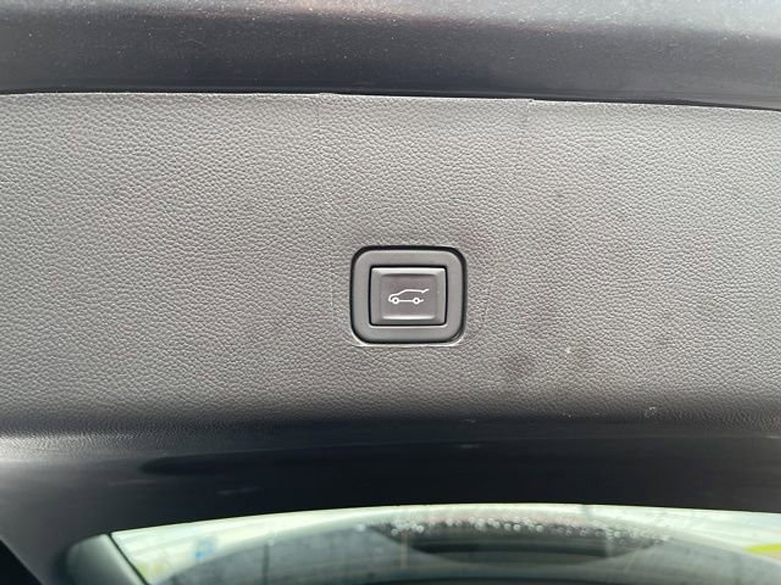 Certified 2023 Chevrolet Traverse RS AWD/4WD image 21