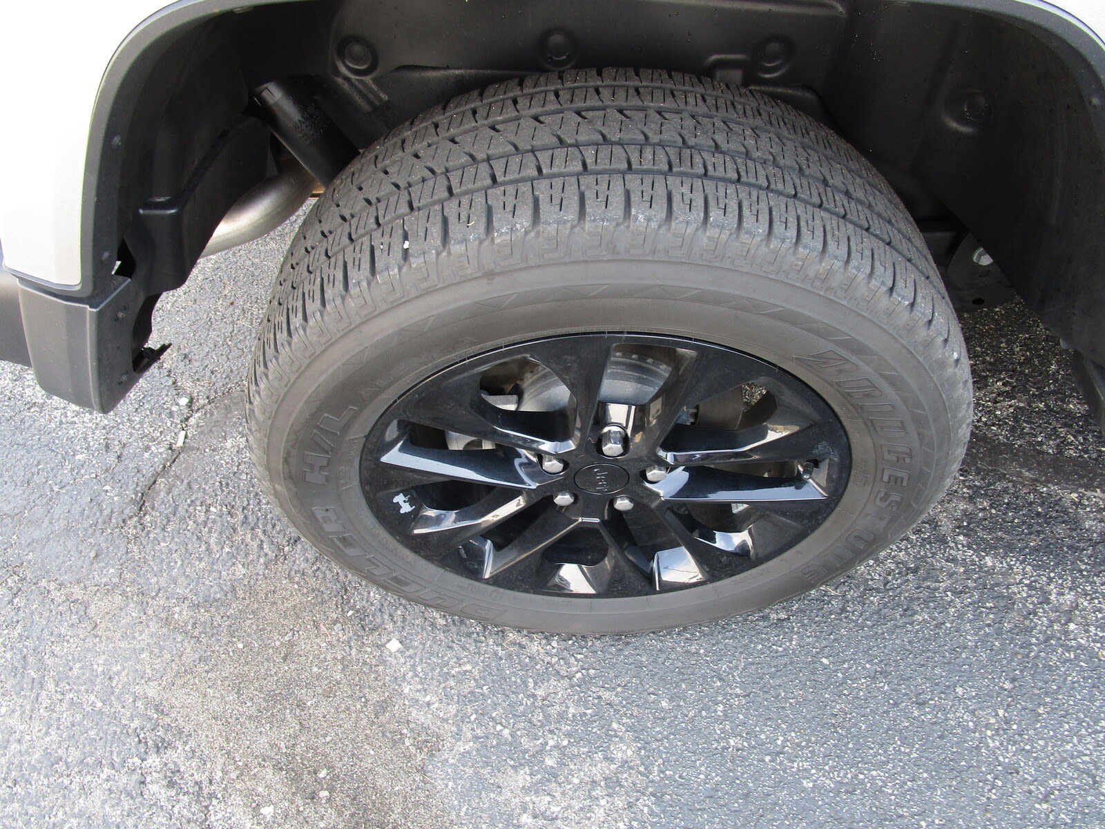 Used 2021 Jeep Wrangler Unlimited Sahara w/ Cold Weather Group image 12