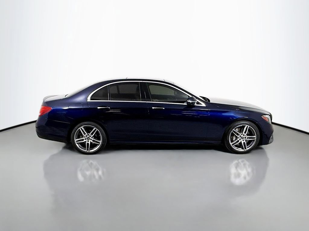 Used 2020 Mercedes-Benz E 350 Sedan image 4