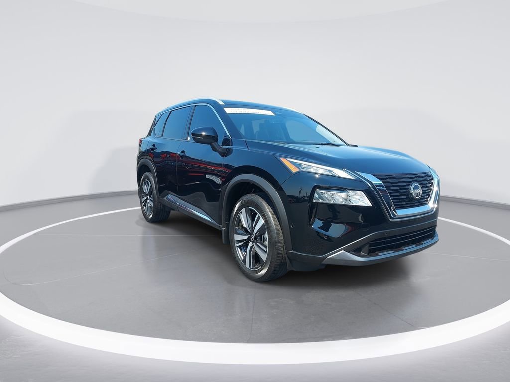 Used 2023 Nissan Rogue SL w/ SL Premium Package image 2