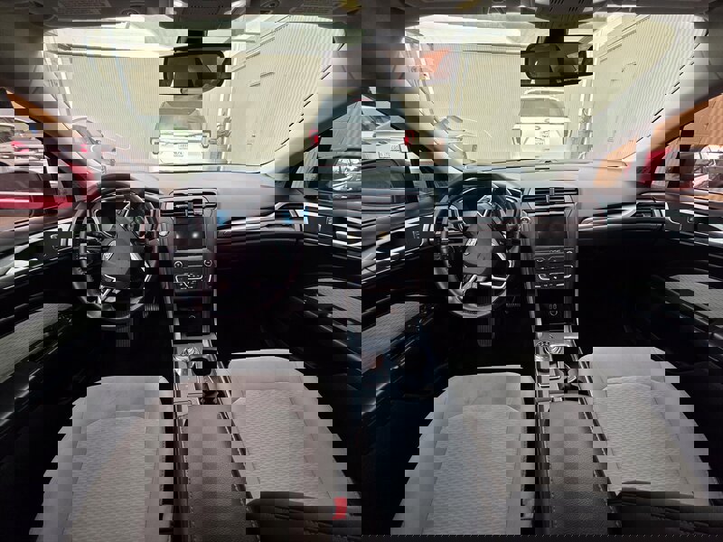 Used 2020 Ford Fusion SE w/ Equipment Group 151A image 12