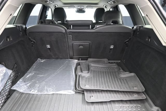 Used 2023 Volvo XC60 B5 Ultimate w/ Climate Package FWD image 33