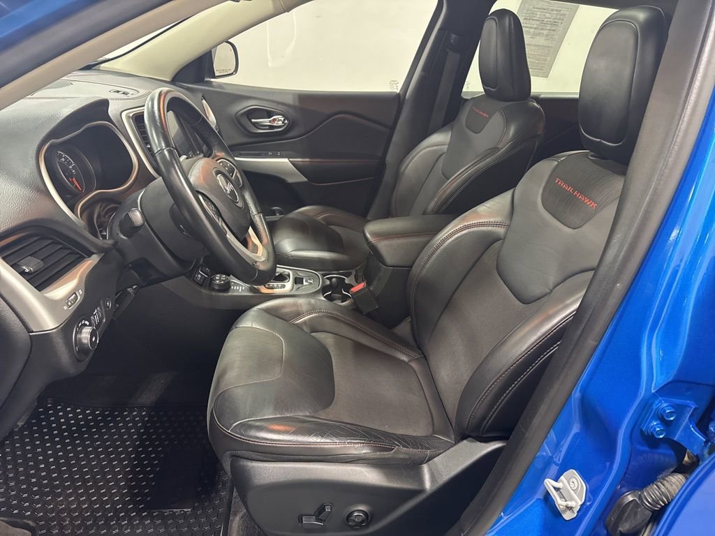 Used 2018 Jeep Cherokee Trailhawk w/ Comfort/Convenience Group image 24