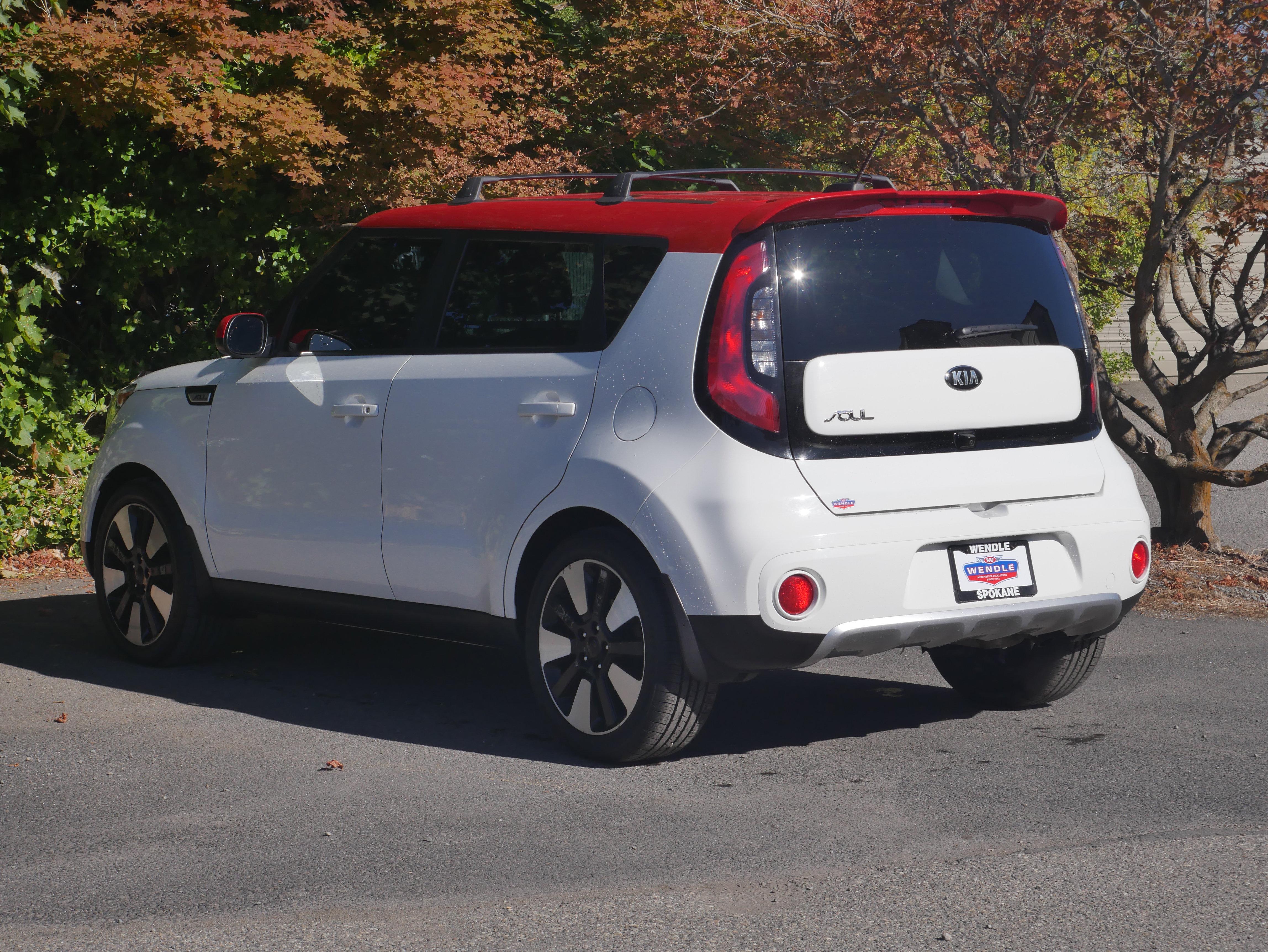 Used 2017 Kia Soul + w/ Designer's Package FWD image 17