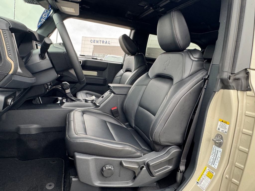 New 2025 Ford Bronco Badlands image 15