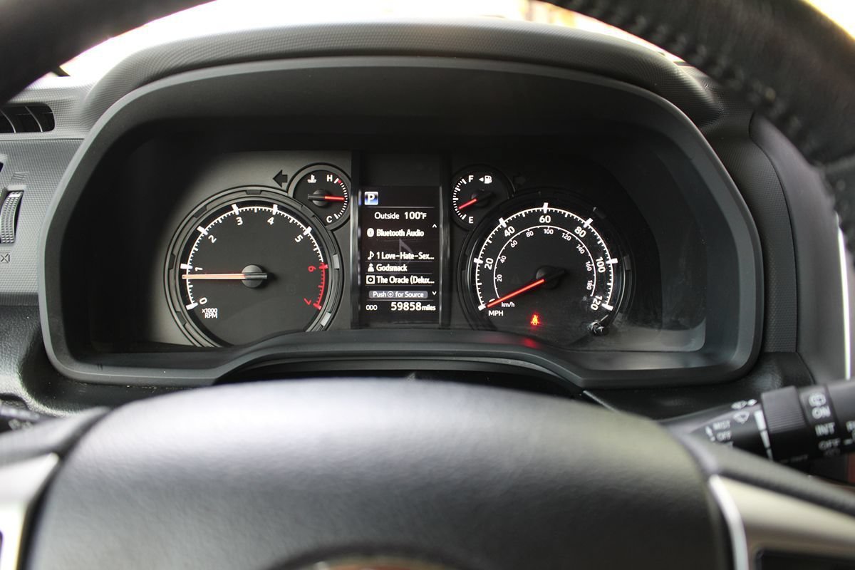 Used 2022 Toyota 4Runner SR5 Premium w/ Moonroof Package AWD/4WD image 21