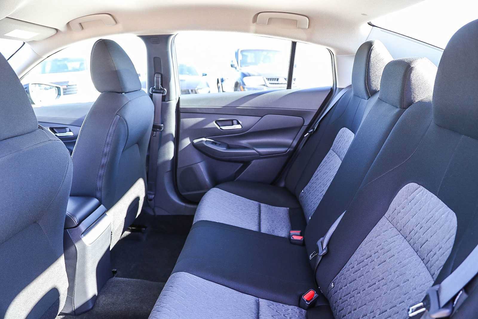 Used 2027 Nissan Sentra SV w/ Floor Mat Package FWD image 18