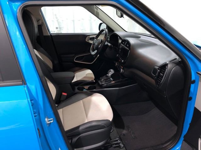 Used 2023 Kia Soul GT-Line FWD image 13