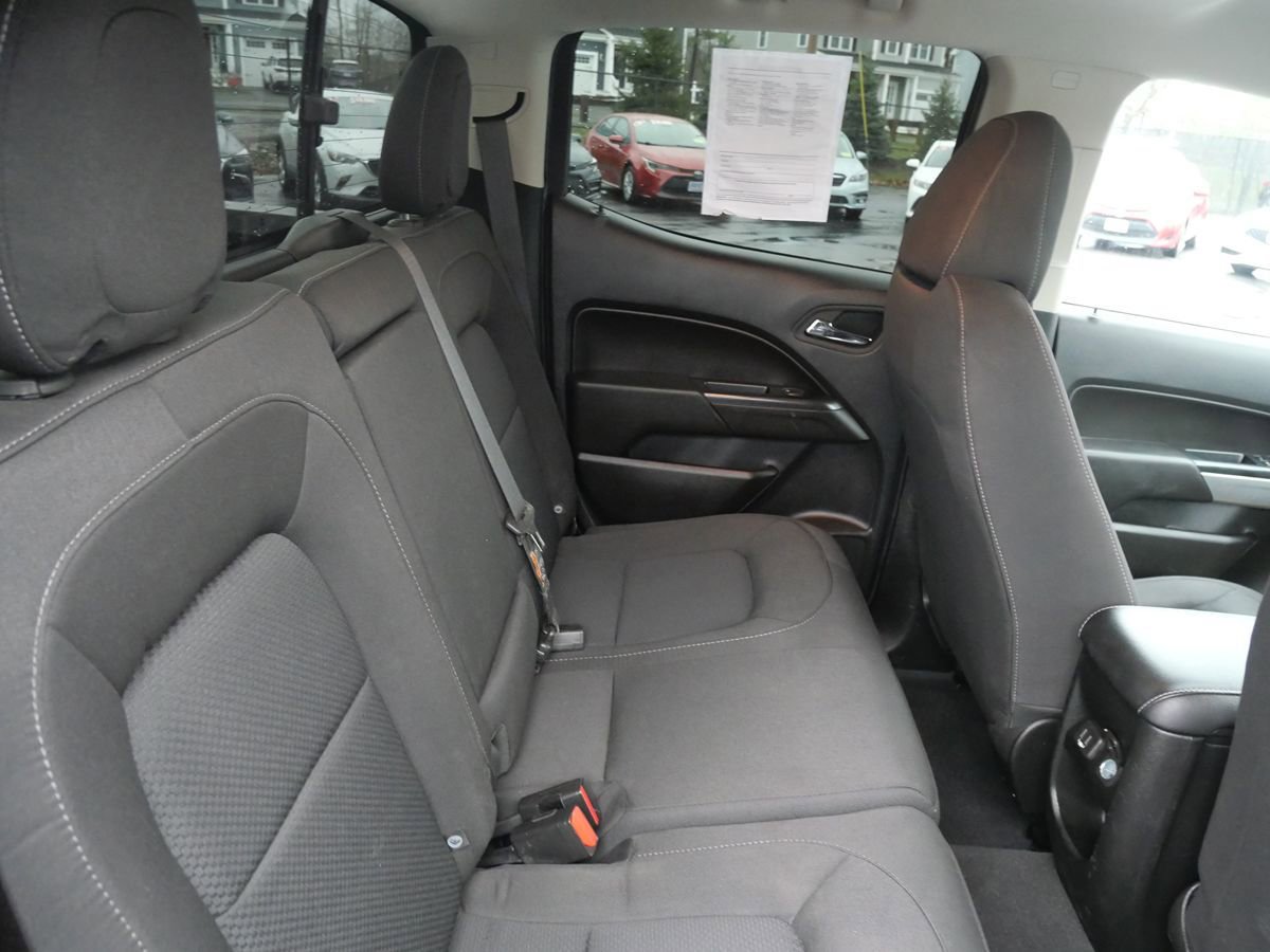 Used 2022 Chevrolet Colorado LT w/ LT Convenience Package image 24