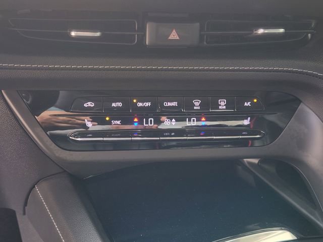 Used 2023 Buick Envision Essence w/ Technology Package I image 18