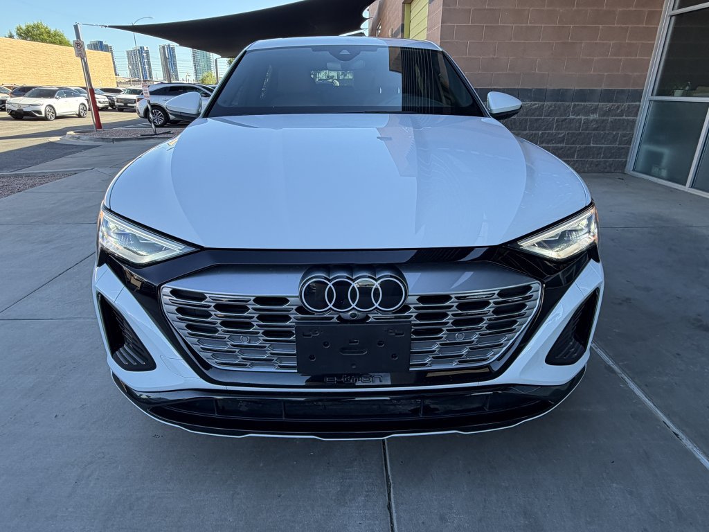 Used 2024 Audi Q8 e-tron Premium AWD/4WD image 10