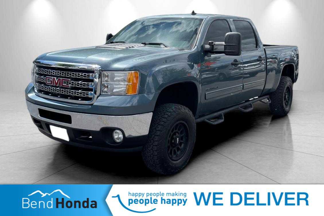 Used 2014 GMC Sierra 2500 SLE AWD/4WD image 1