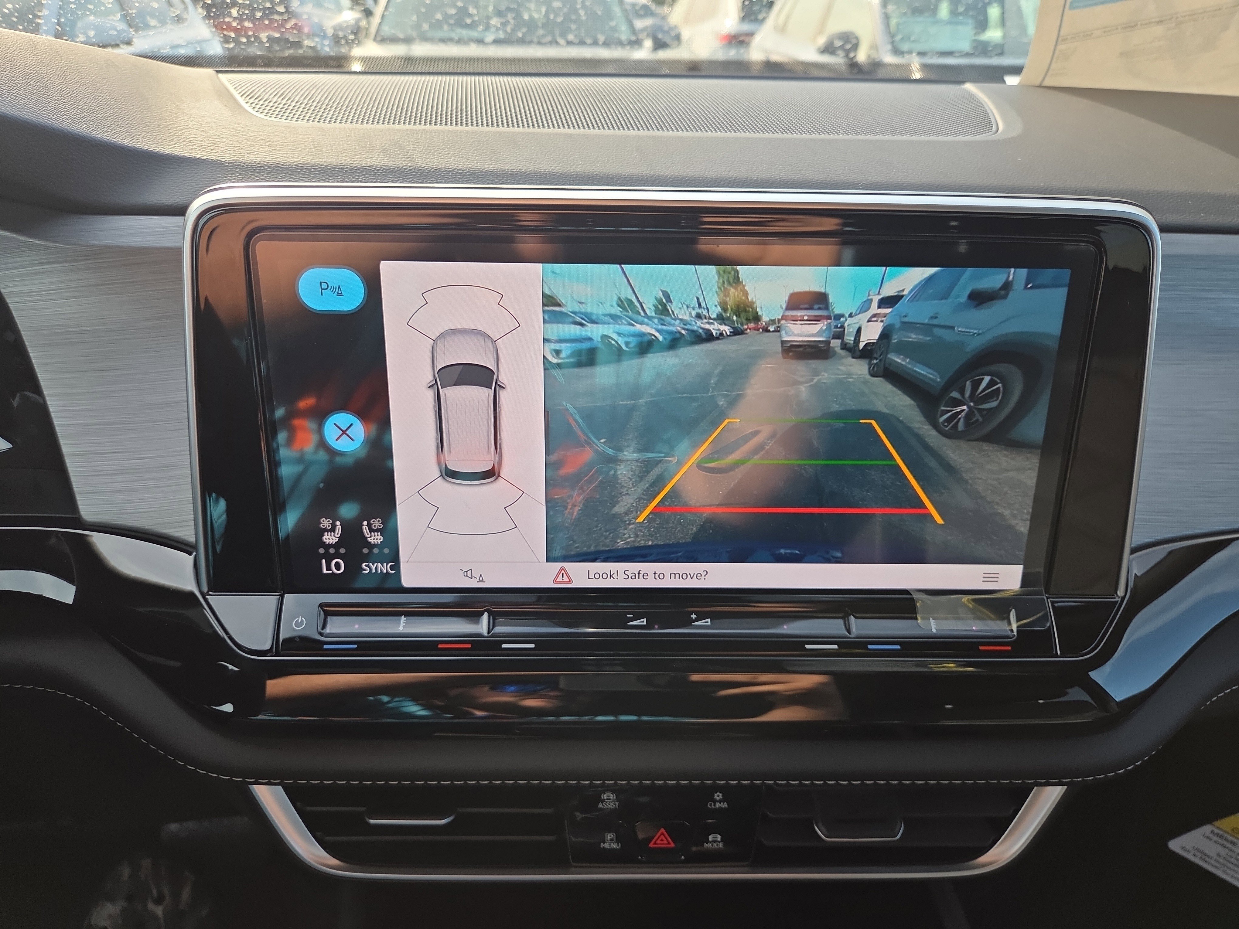 New 2026 Volkswagen Atlas Cross Sport SE image 11