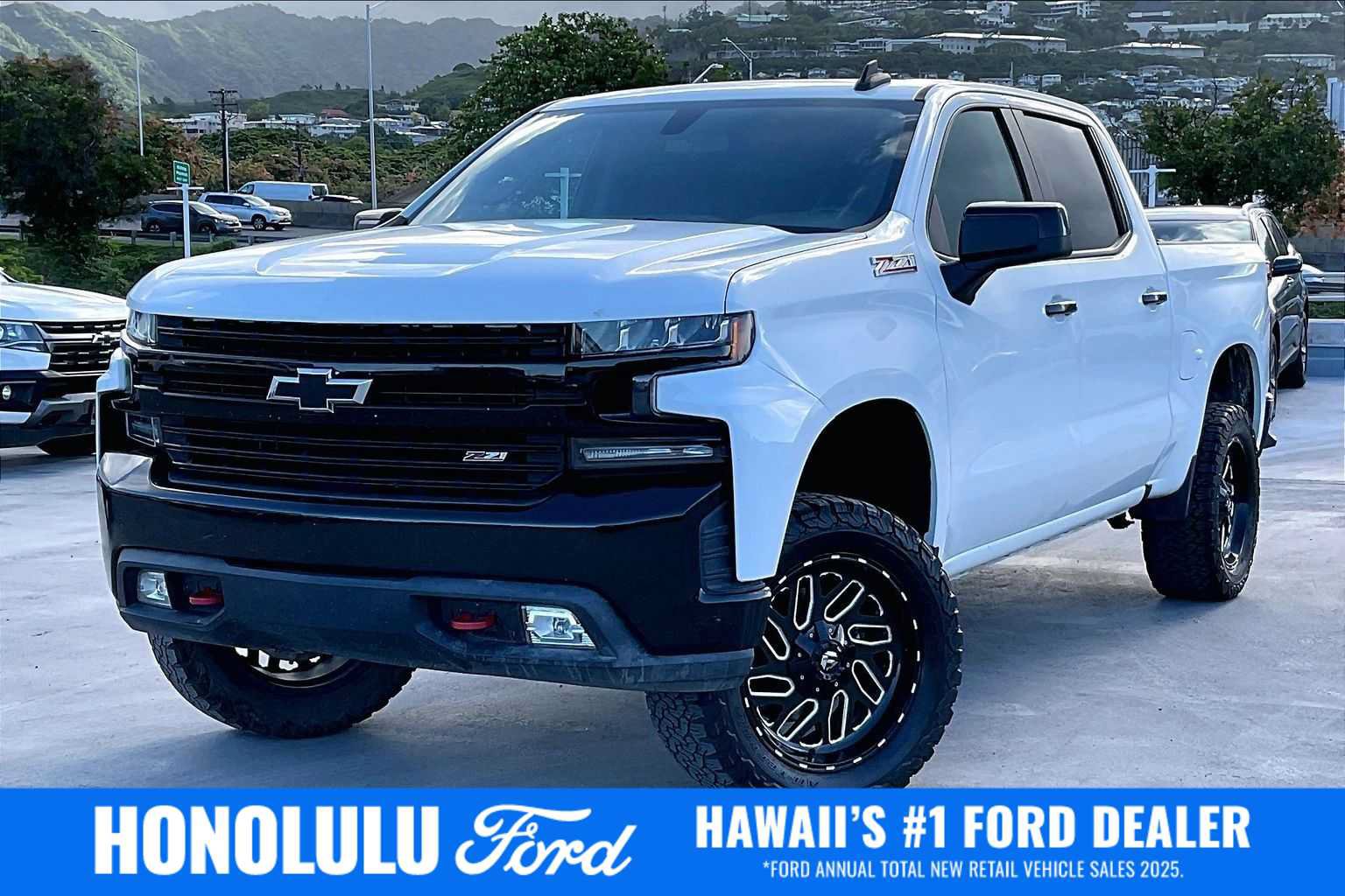 Used 2020 Chevrolet Silverado 1500 LT Trail Boss AWD/4WD image 1
