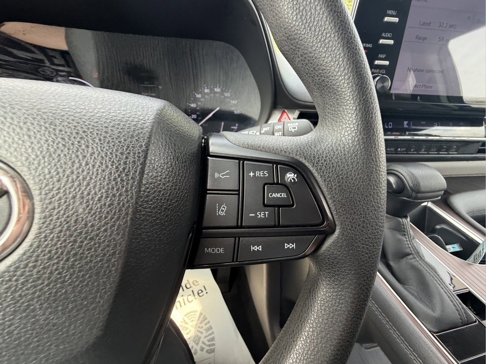 Used 2022 Toyota Sienna LE image 18