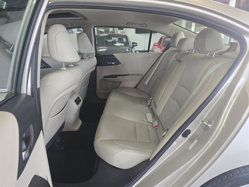 Used 2013 Honda Accord EX-L image 10