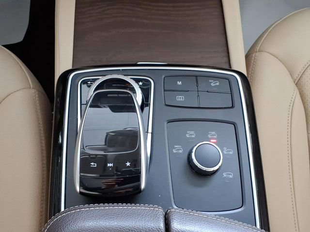 Used 2019 Mercedes-Benz GLE 400 4MATIC image 25