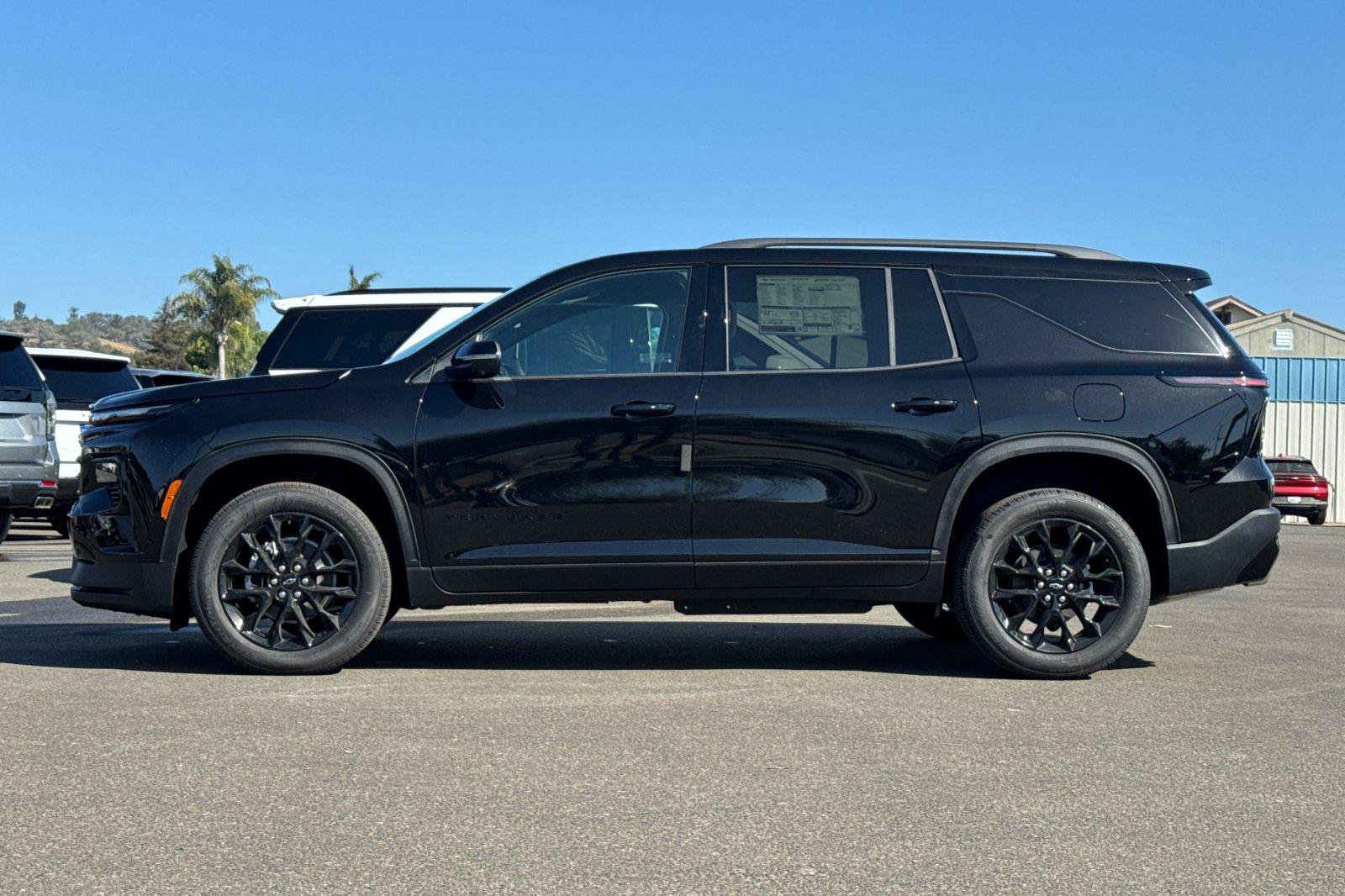 New 2026 Chevrolet Traverse LT w/ Midnight/Sport Edition FWD image 12