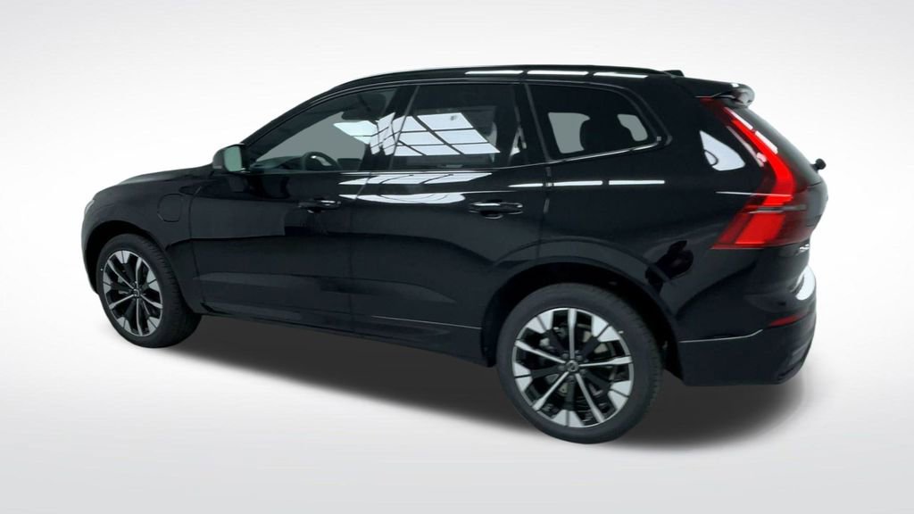 New 2026 Volvo XC60 T8 Plus w/ Protection Package Premier image 20