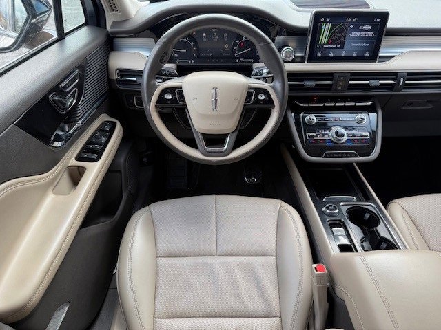 Used 2022 Lincoln Corsair AWD w/ Premium Package image 31