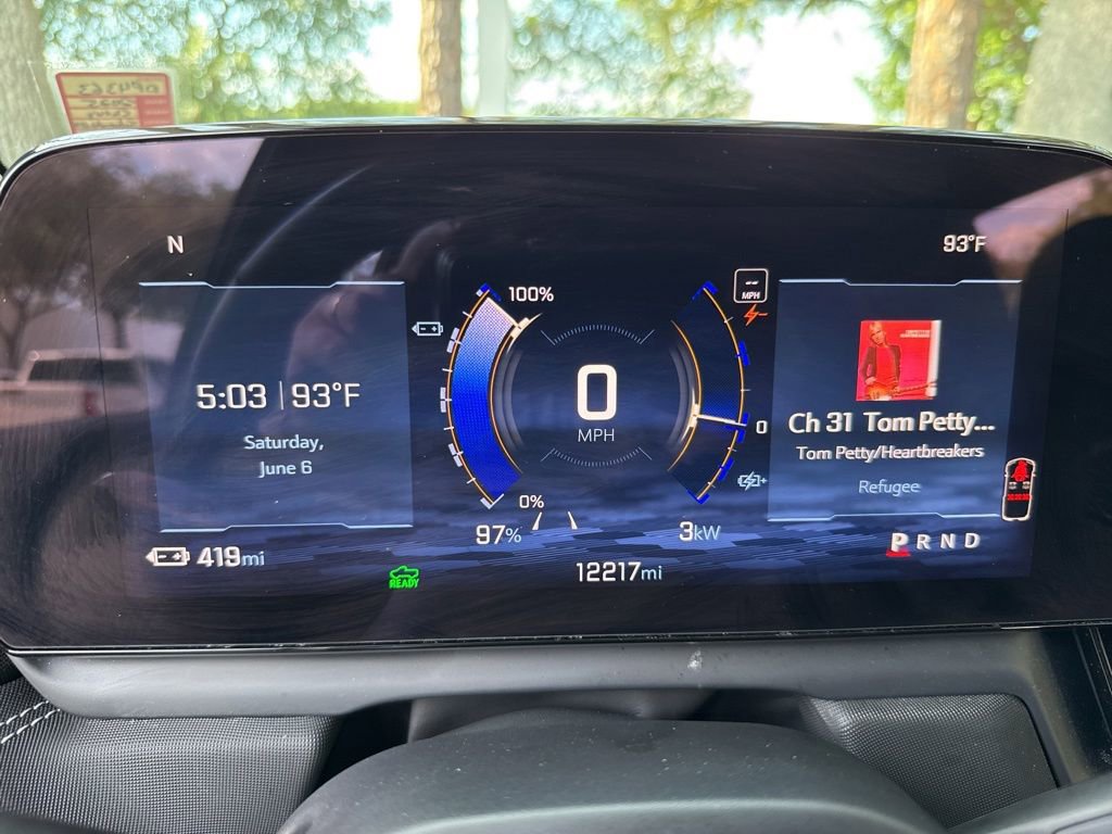 Used 2025 Chevrolet Silverado EV LT AWD/4WD image 44