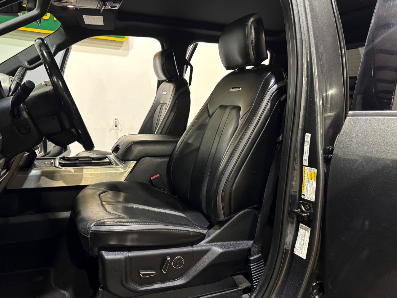 Used 2018 Ford F350 Platinum w/ Platinum Ultimate Package AWD/4WD image 12